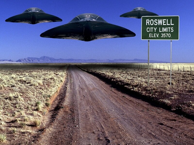 UFOs over Roswell