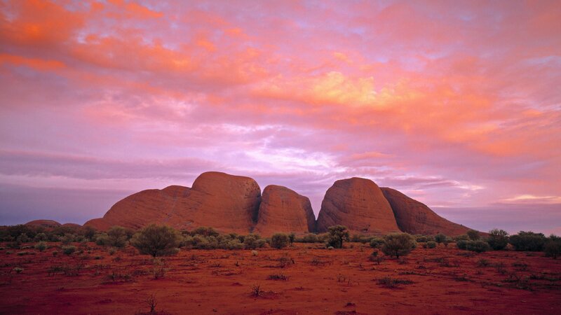 Uluru Rock Formation — Red, Dramatic, Sunset