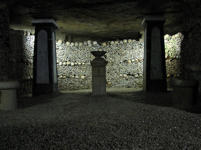 Underground ossuary chamber