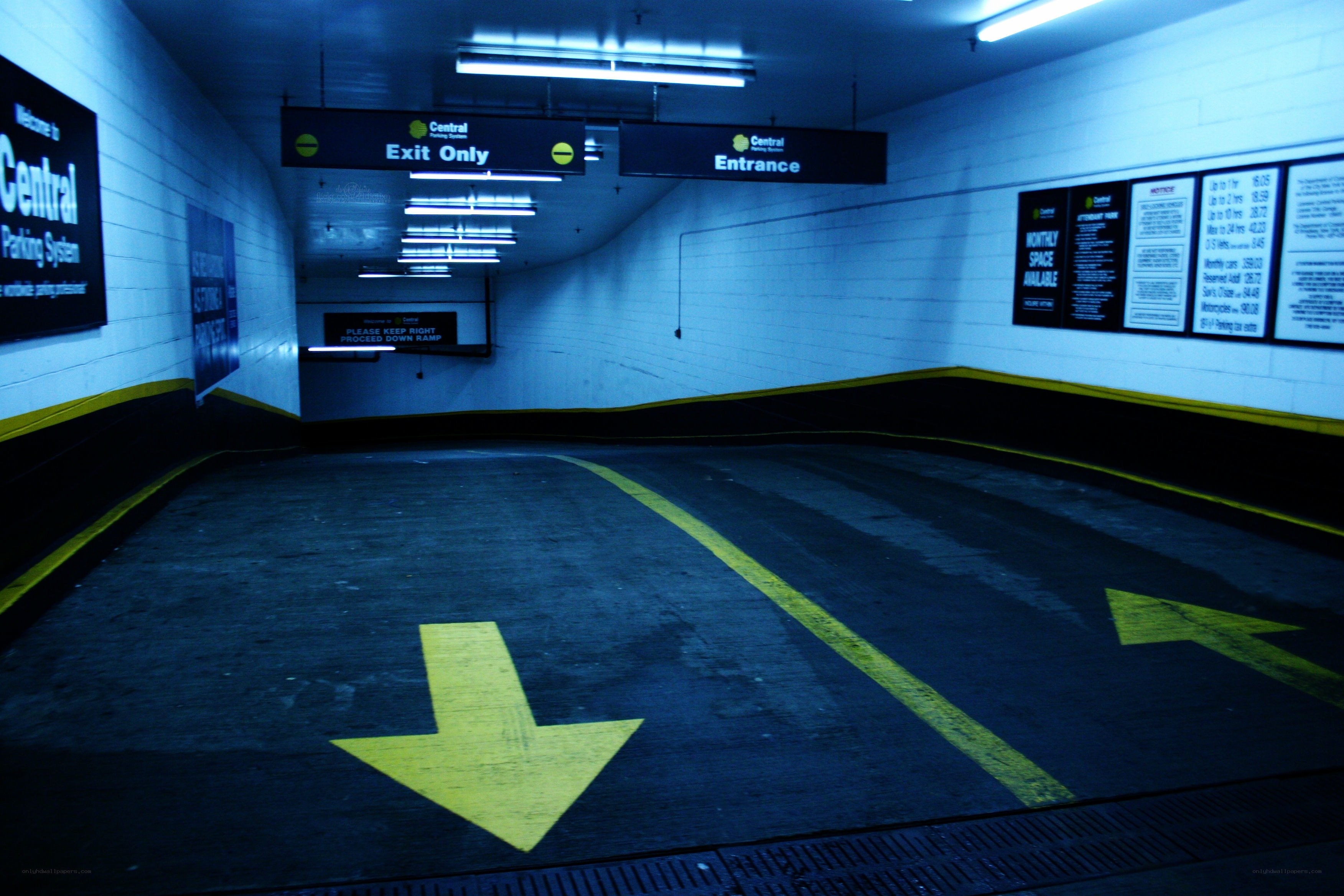 Underground parking ramp