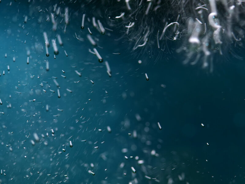 Underwater bubbles and fibers