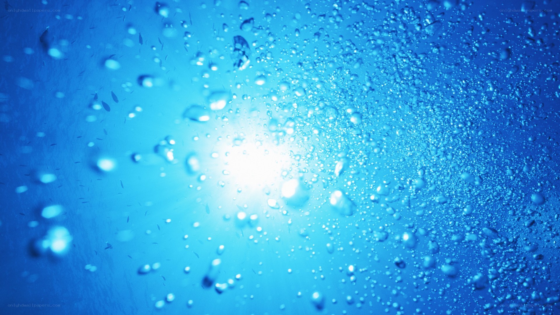 Underwater bubbles and light