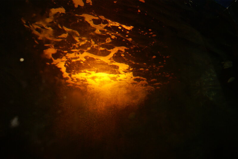 underwater light reflection