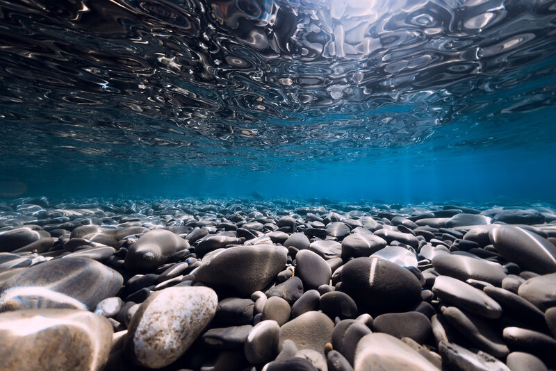 Underwater Pebble Bed