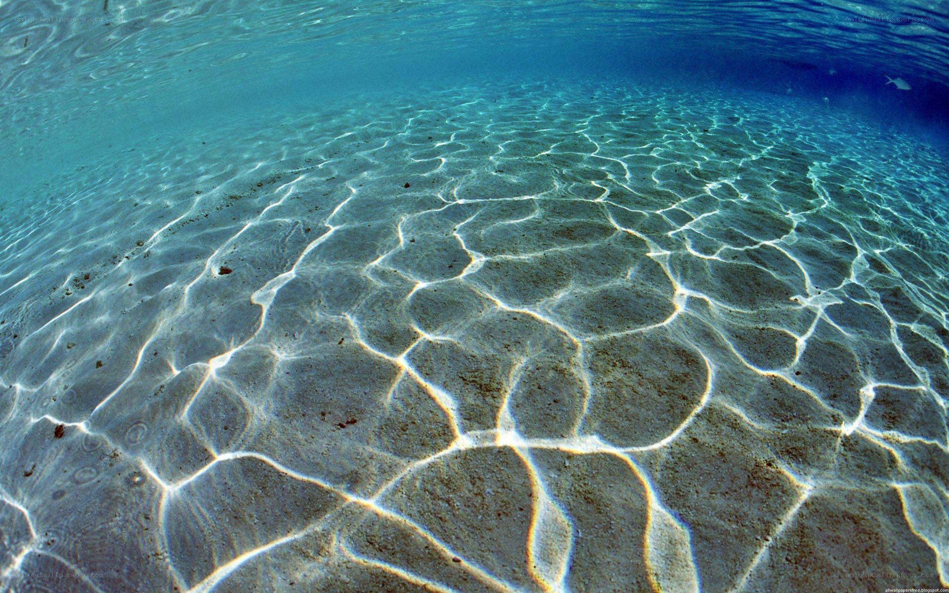 Underwater sand patterns