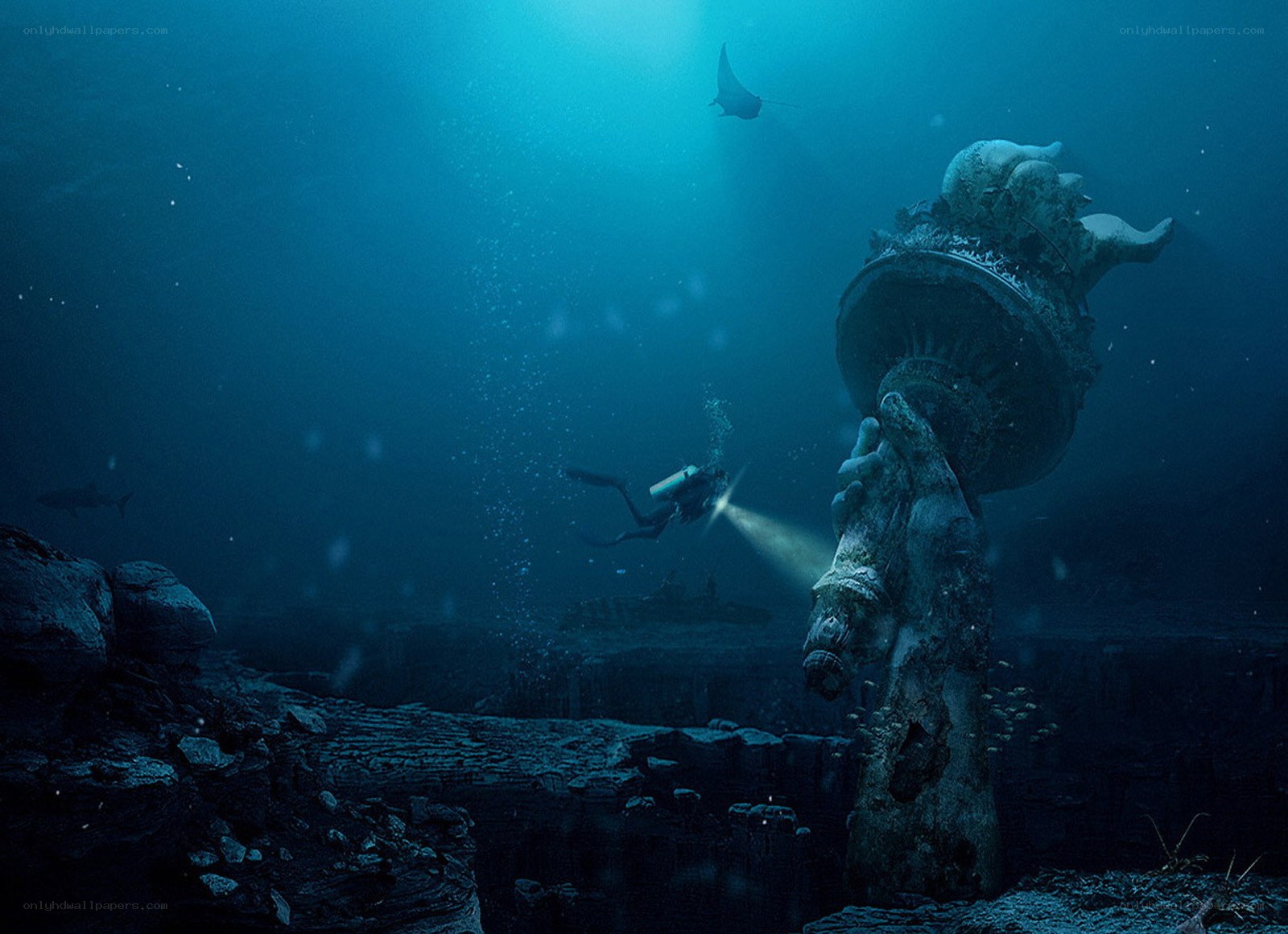 Underwater statue and diver