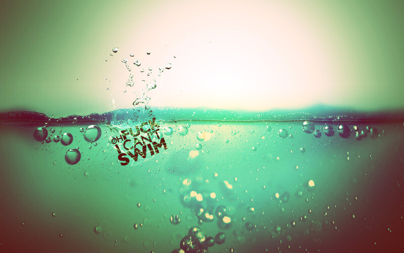 underwater text splash