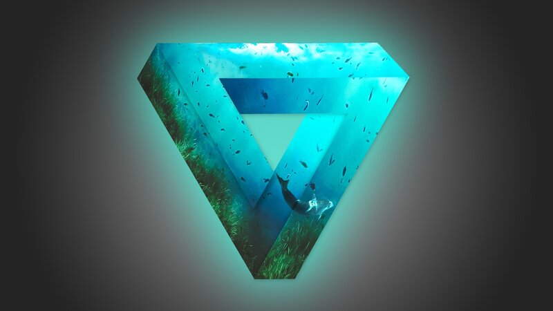 Underwater Triangle Illusion — Blue