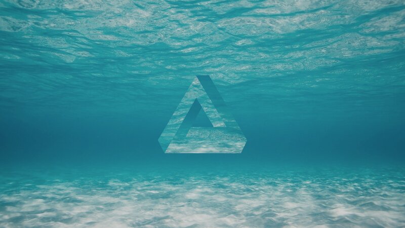 Underwater Triangle Illusion