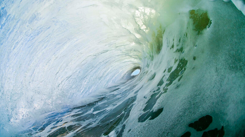 Underwater Wave Tunnel — Blue, Dynamic