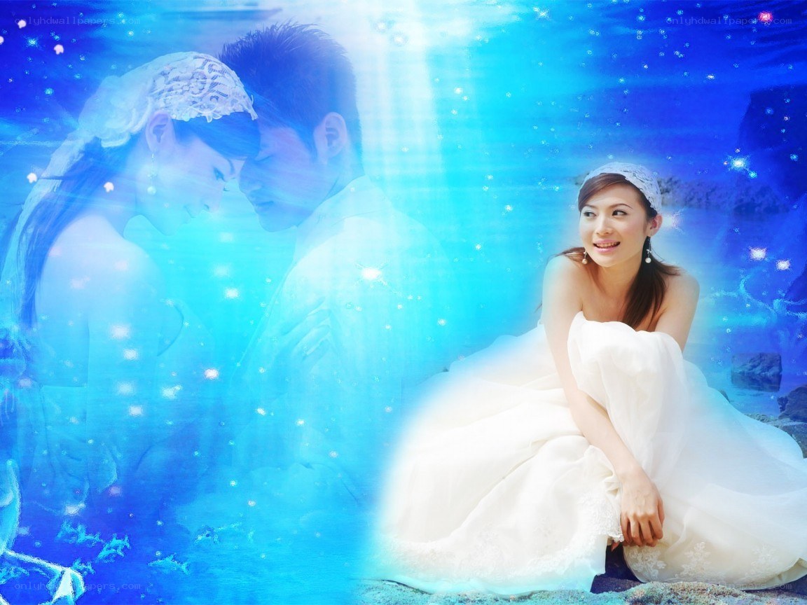 Underwater wedding couple