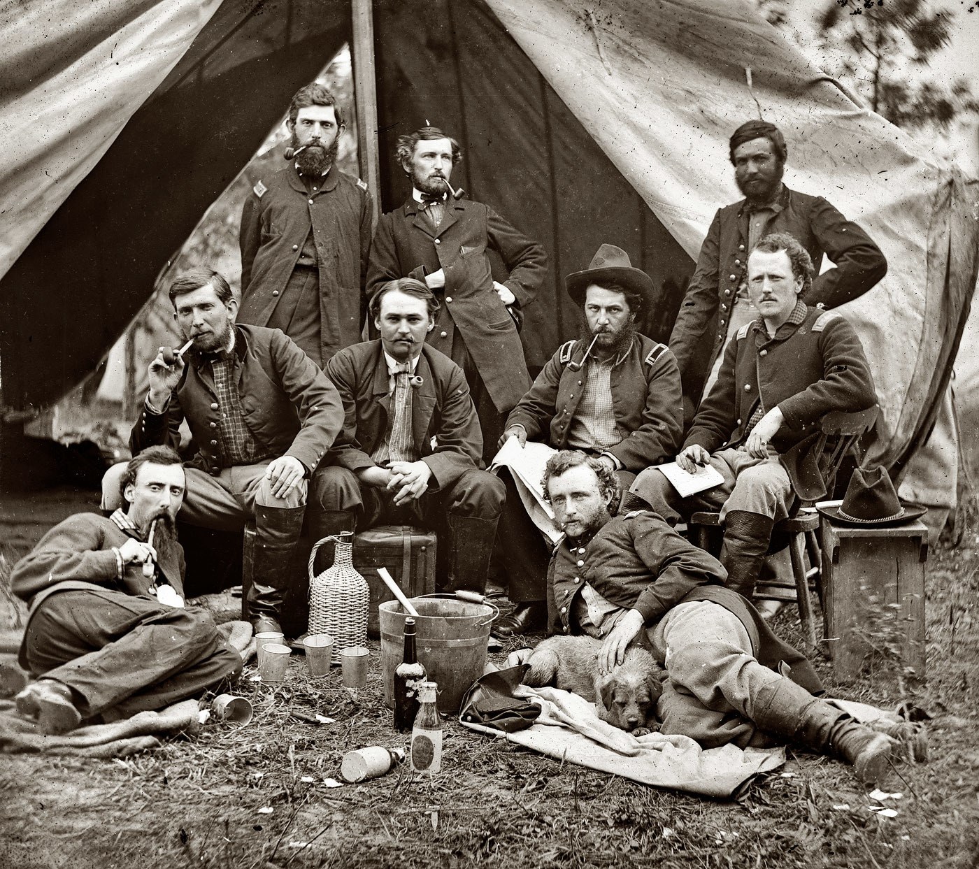 Union soldiers at camp