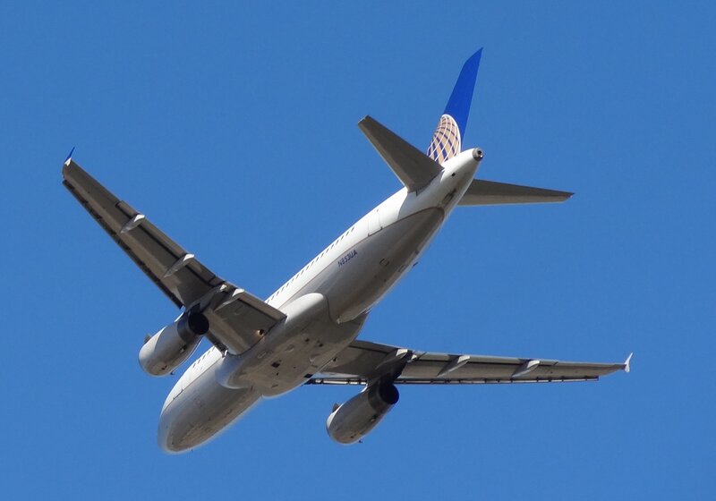 United Airlines Airplane — Blue