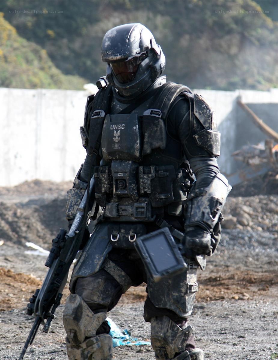 UNSC soldier in combat gear