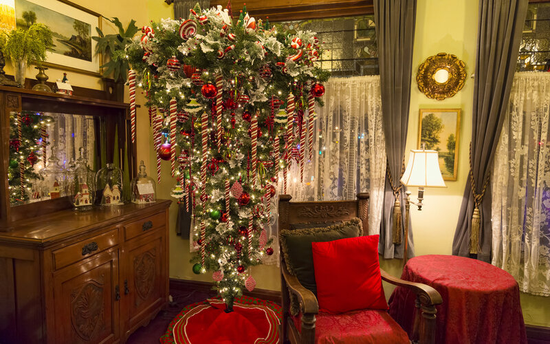 Upside-down Christmas Tree