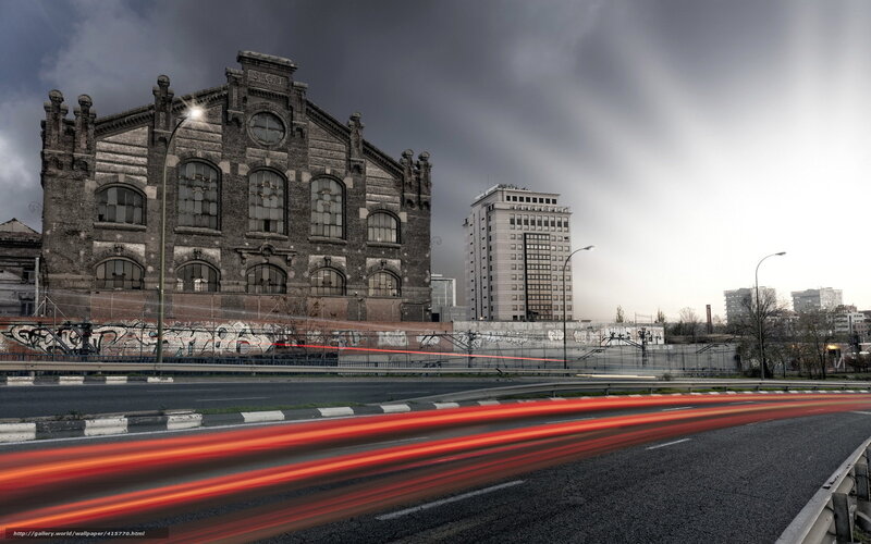 Urban scene with light trails