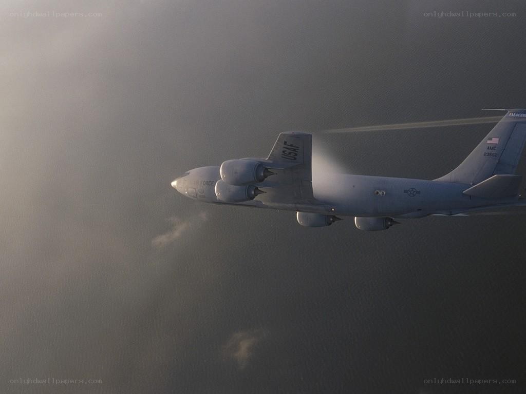 US Air Force aircraft in flight