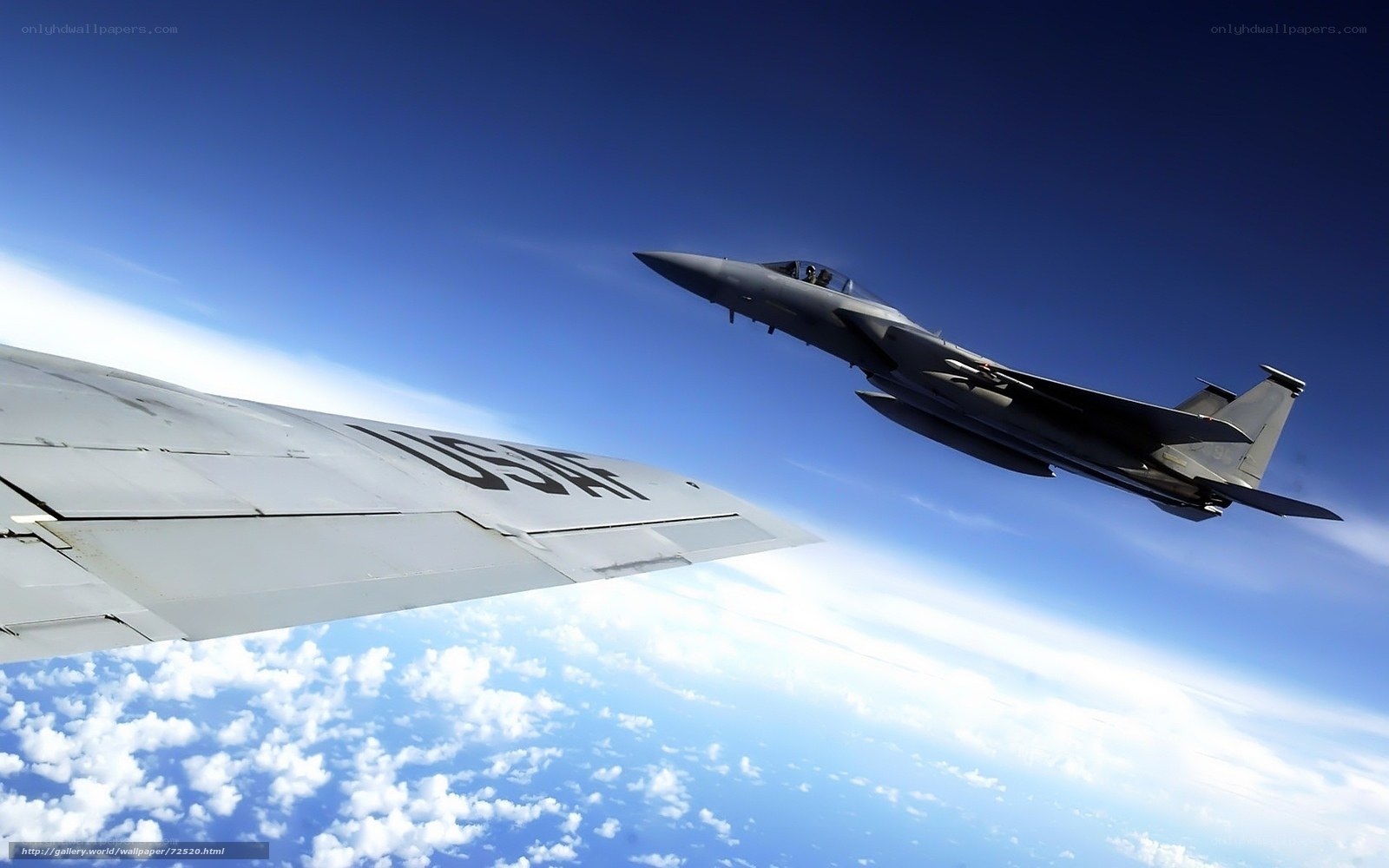 US Air Force fighter jet in flight