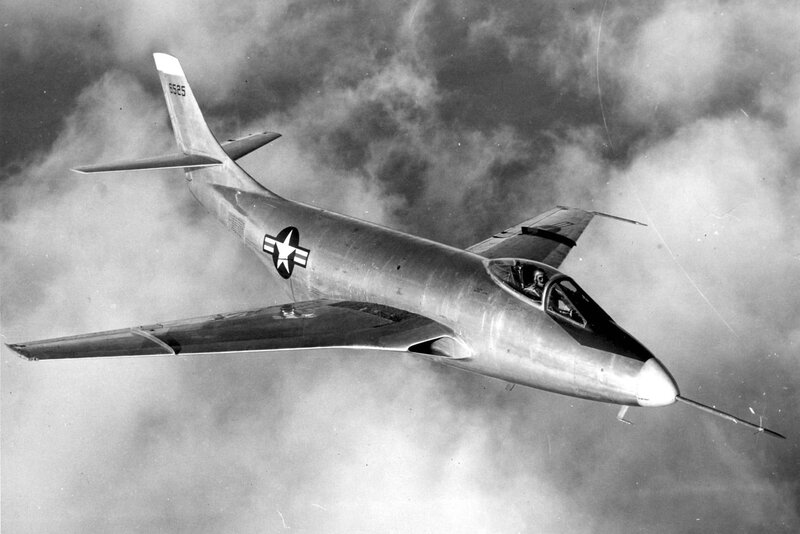 US jet fighter in flight