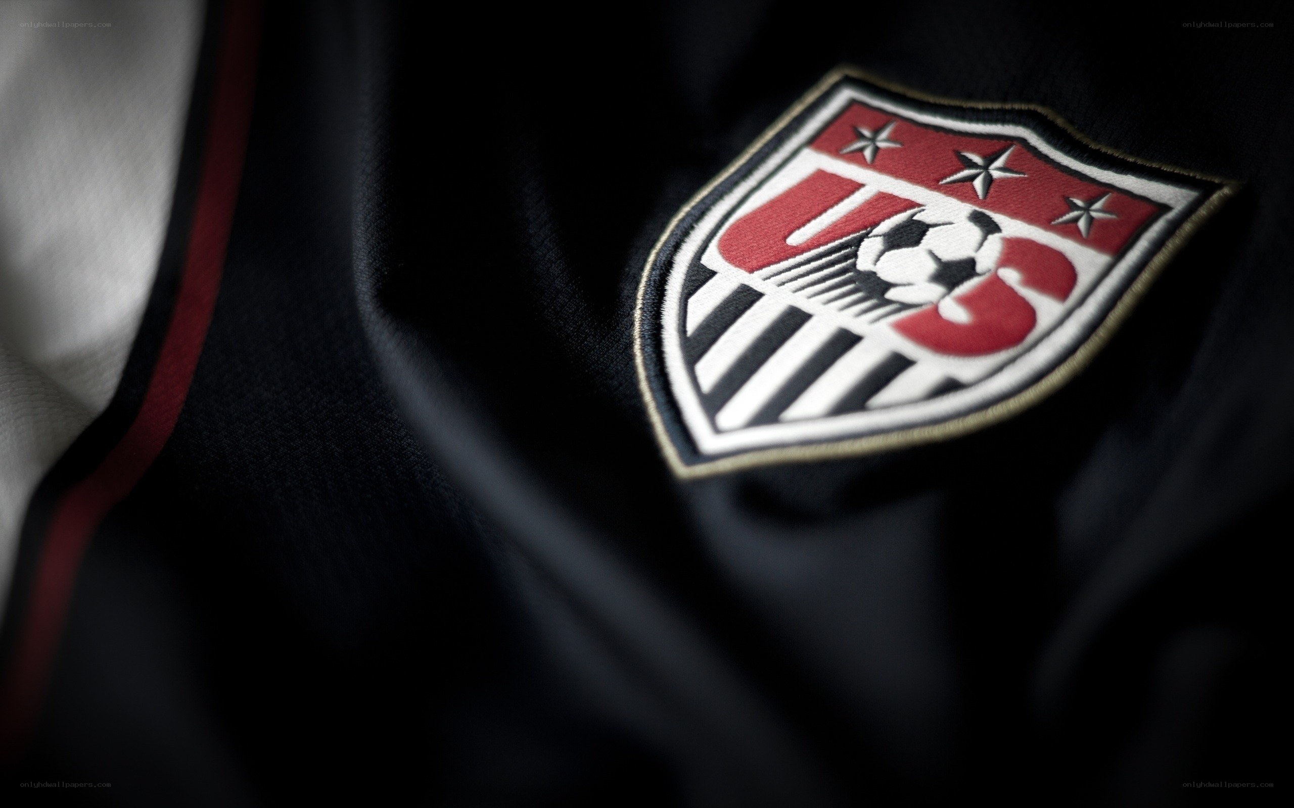 US Soccer crest on jersey