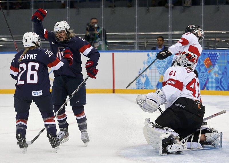 USA women's hockey goal