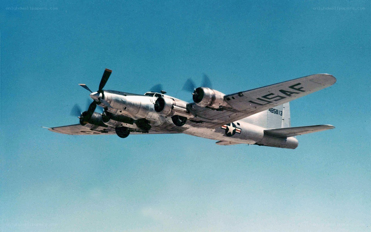 USAF bomber in flight