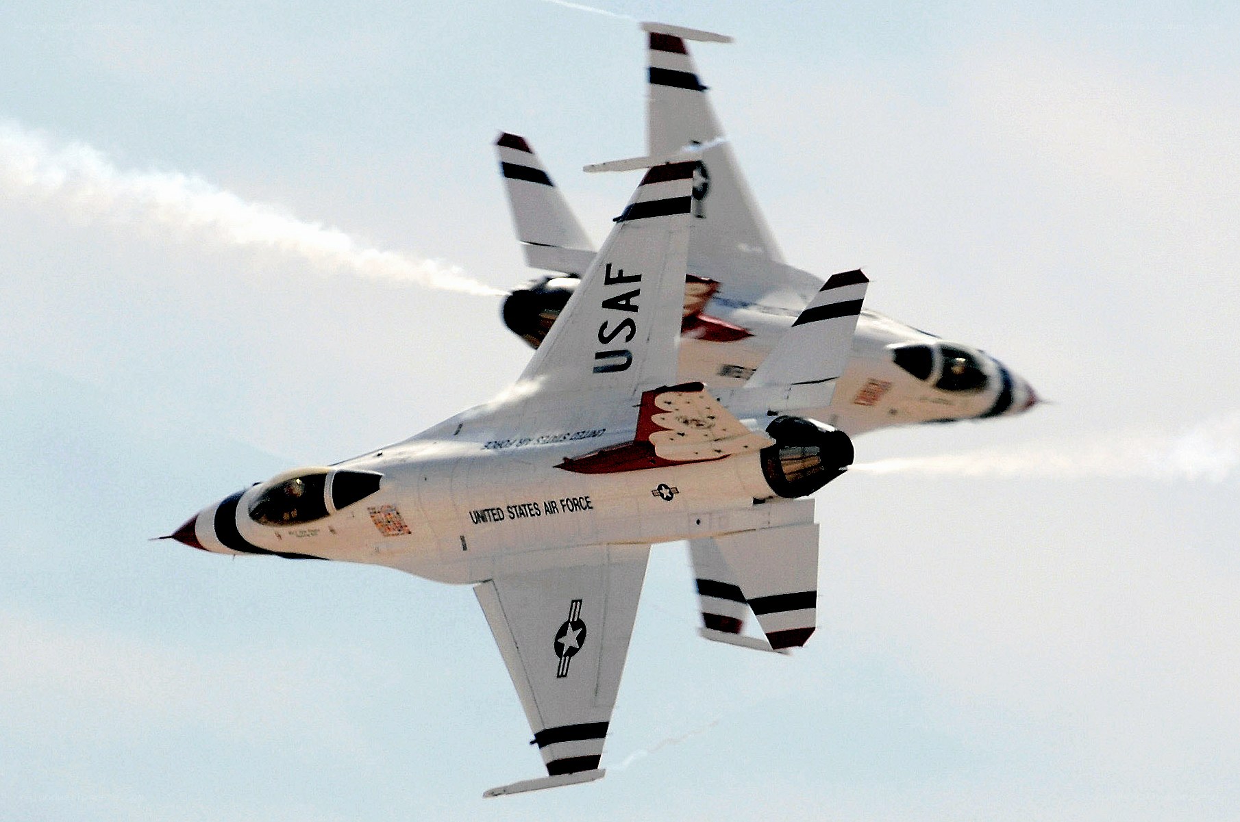 USAF Thunderbirds in flight