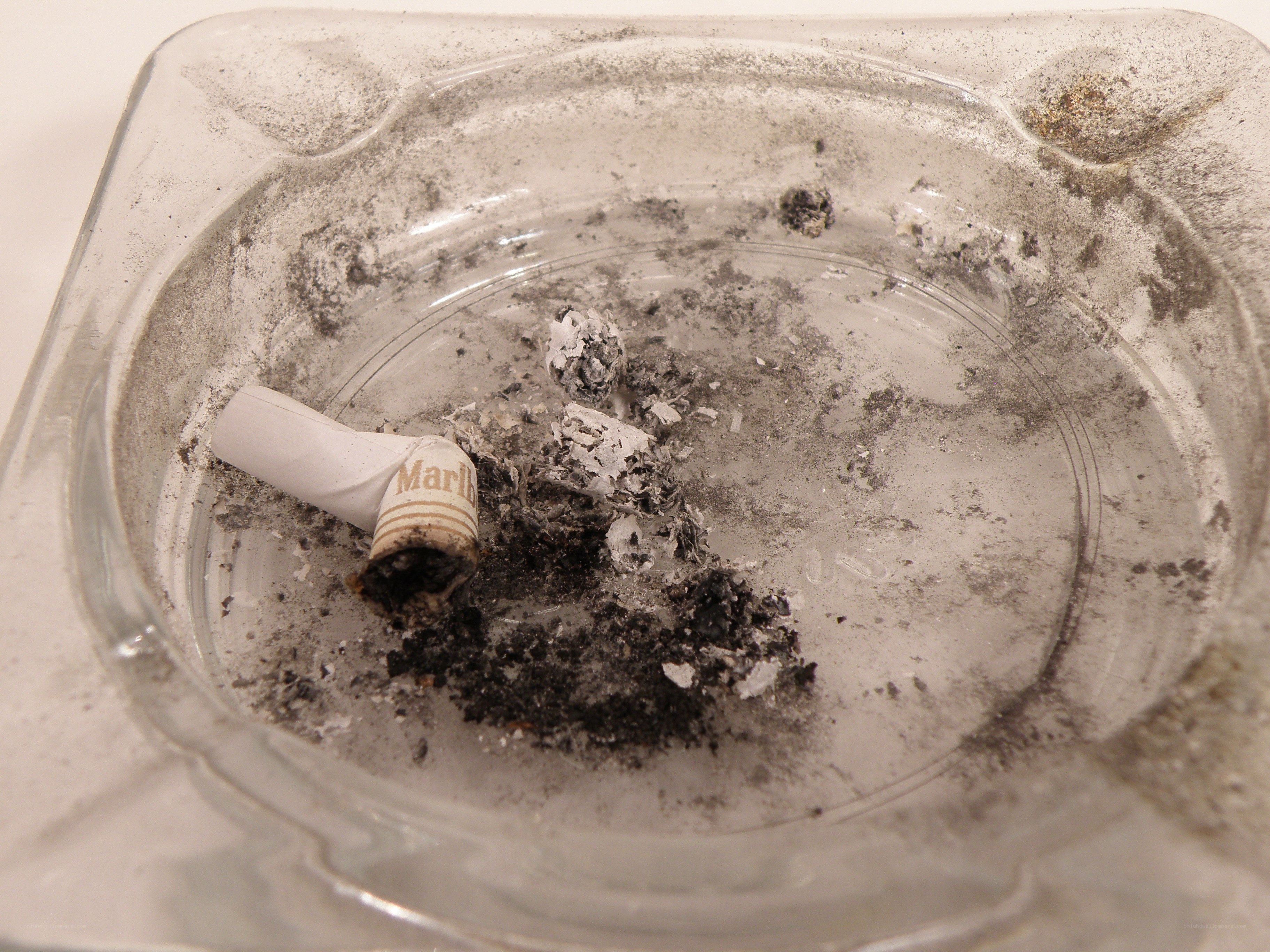 used cigarette in ashtray