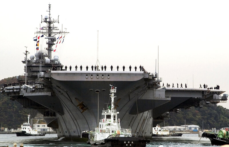 USS George Washington at port
