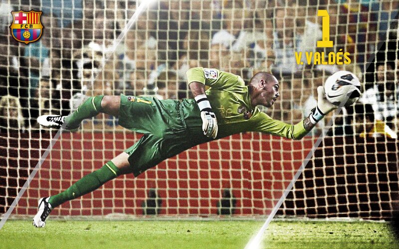 Víctor Valdés saves goal