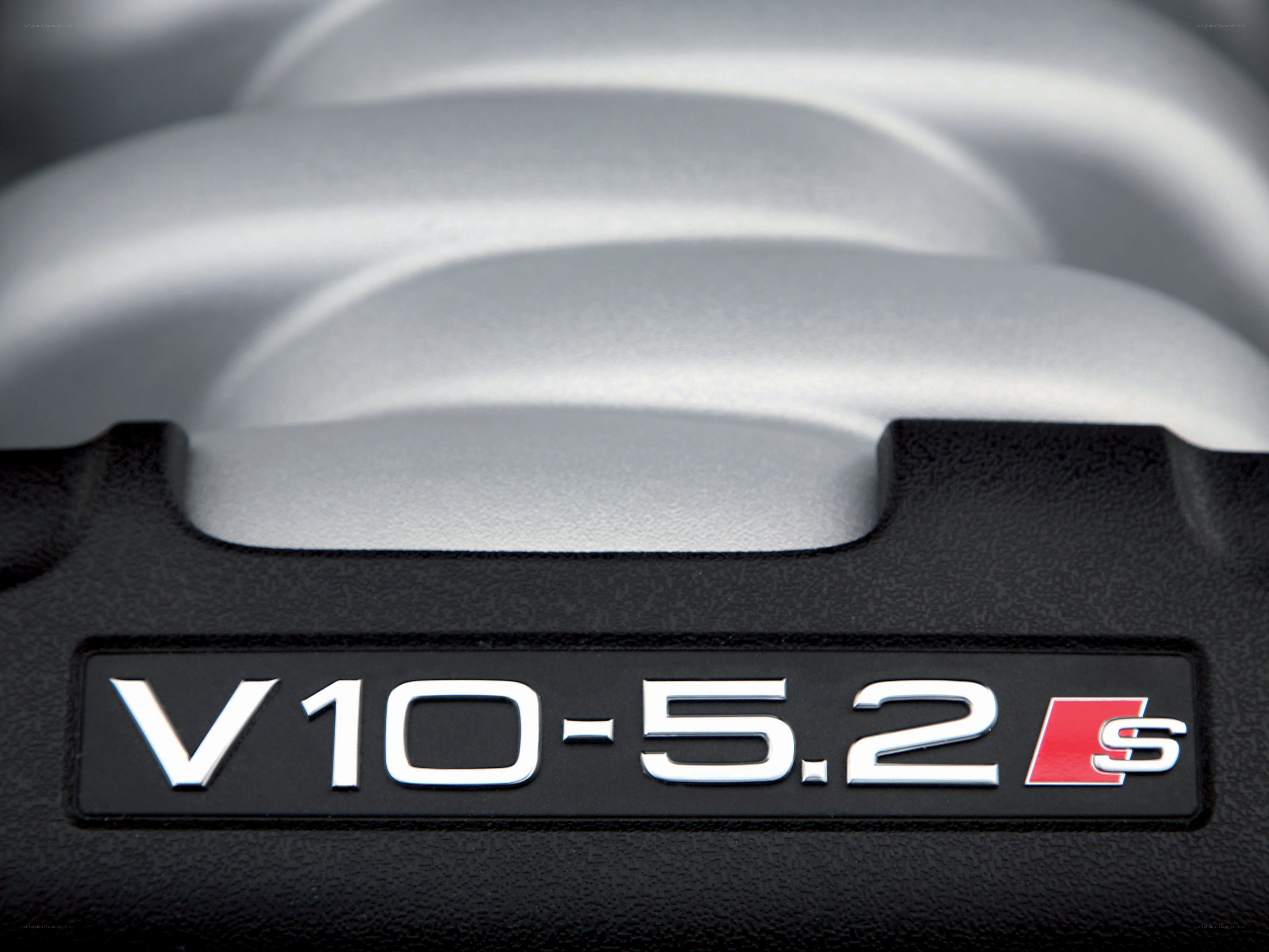 V10-5.2 engine badge