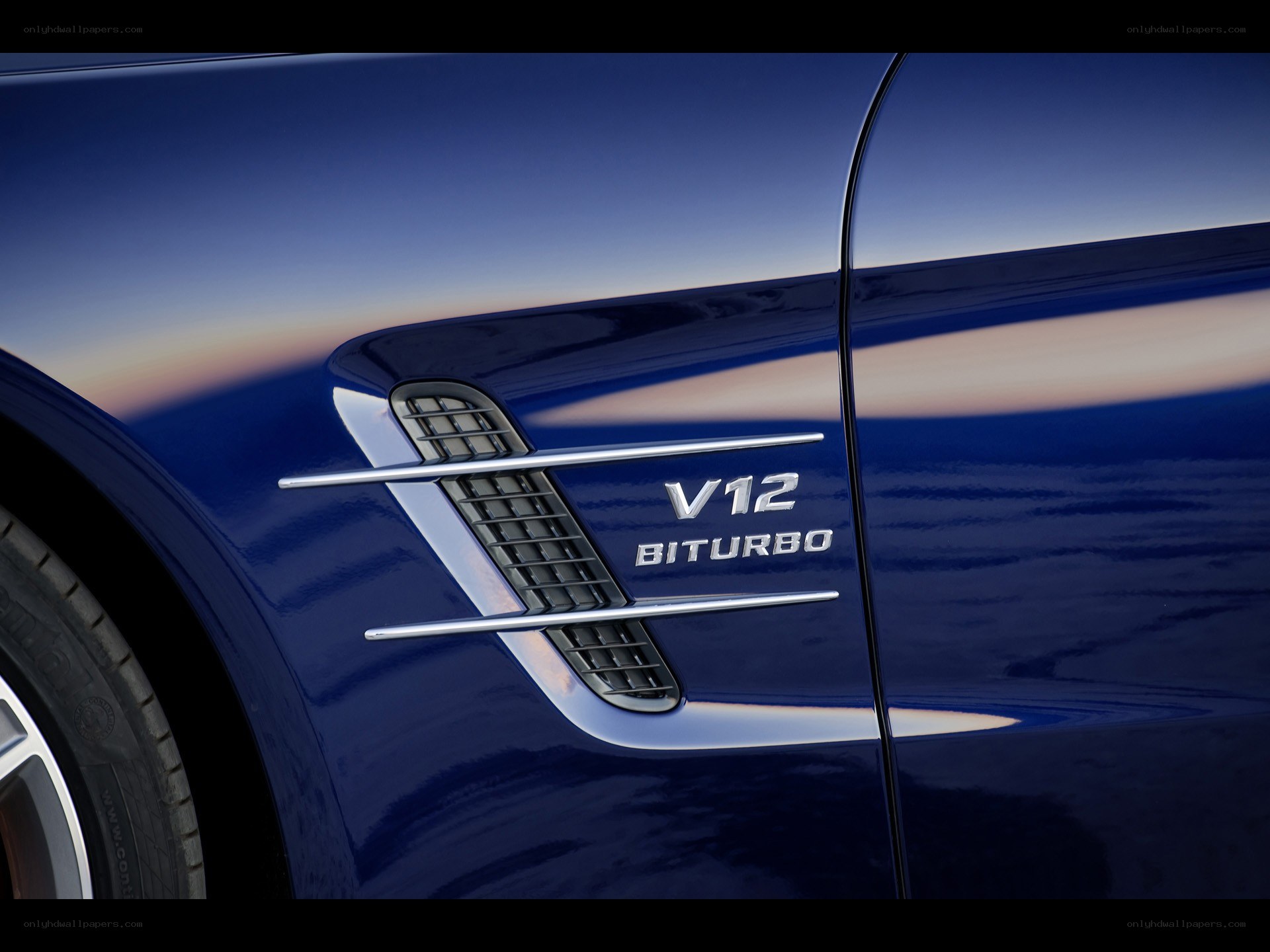 V12 Biturbo car badge