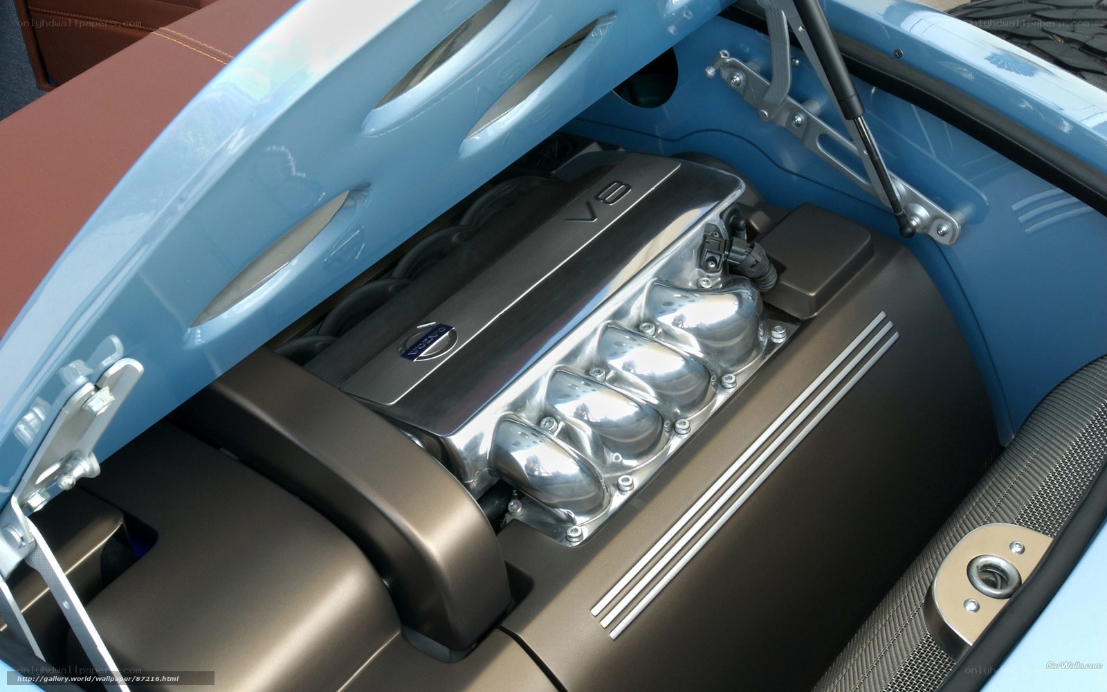 V8 engine in blue car