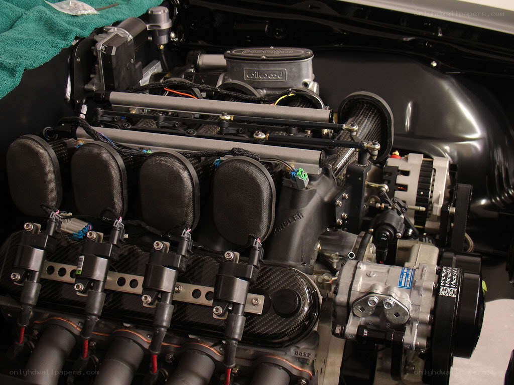 V8 engine with carbon fiber intake