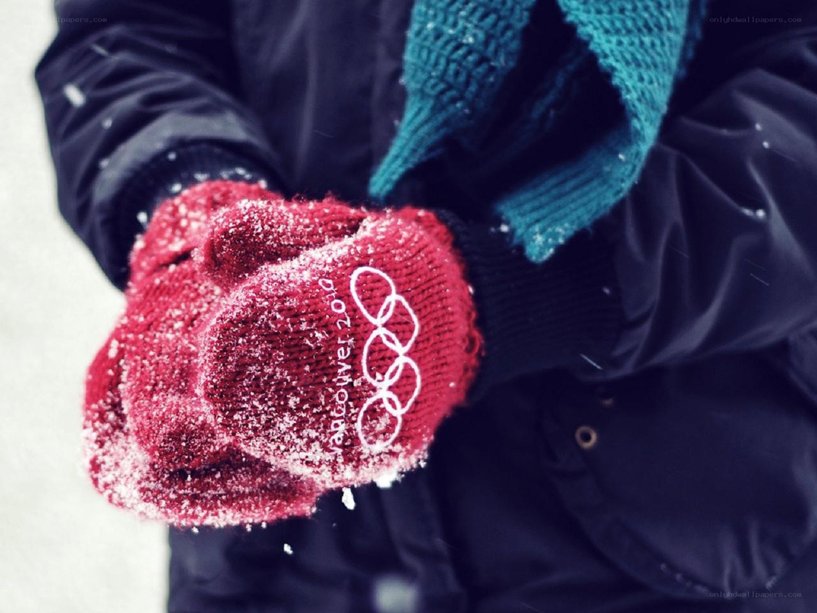 Vancouver 2010 Olympic glove