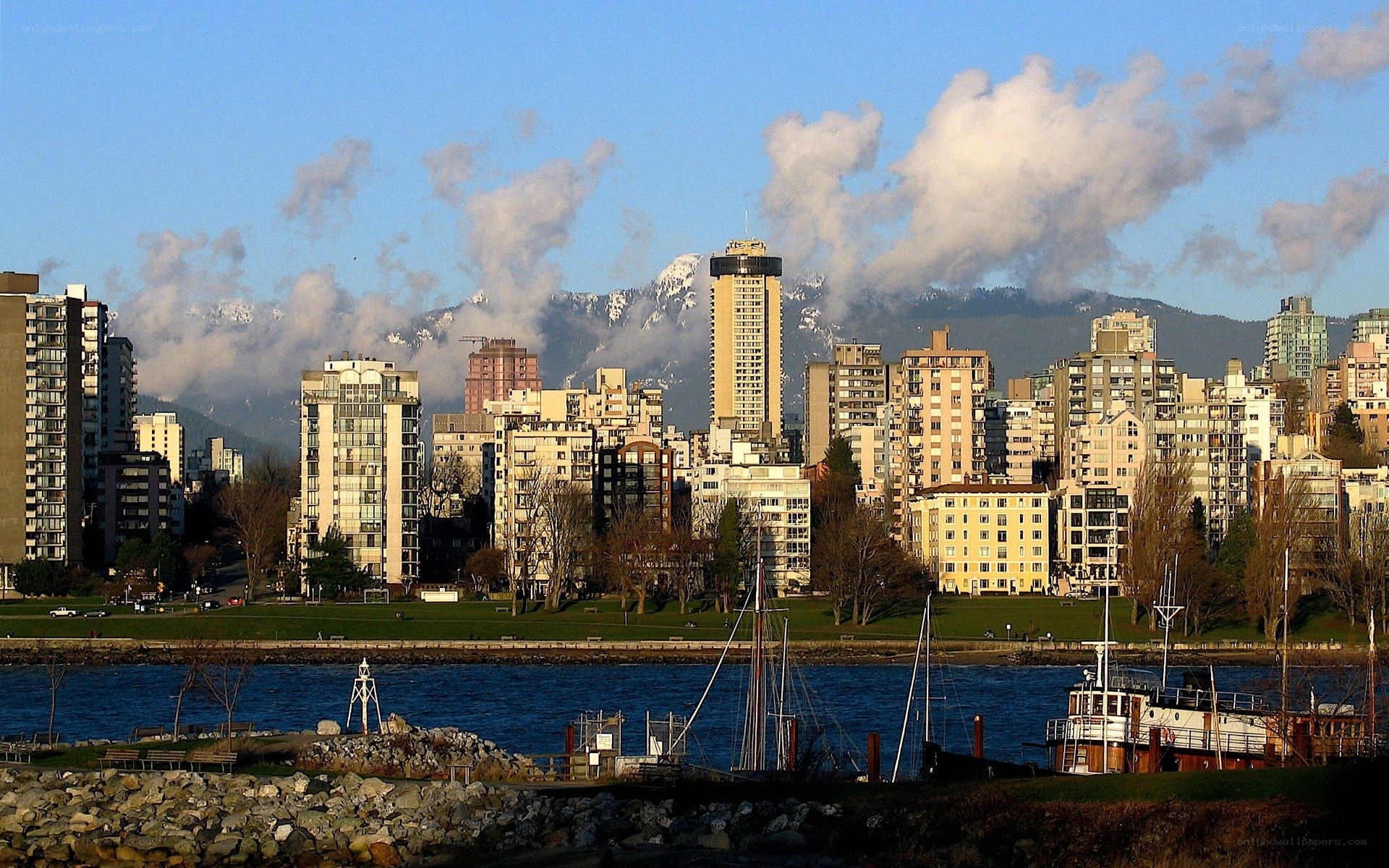 Vancouver skyline with mountains