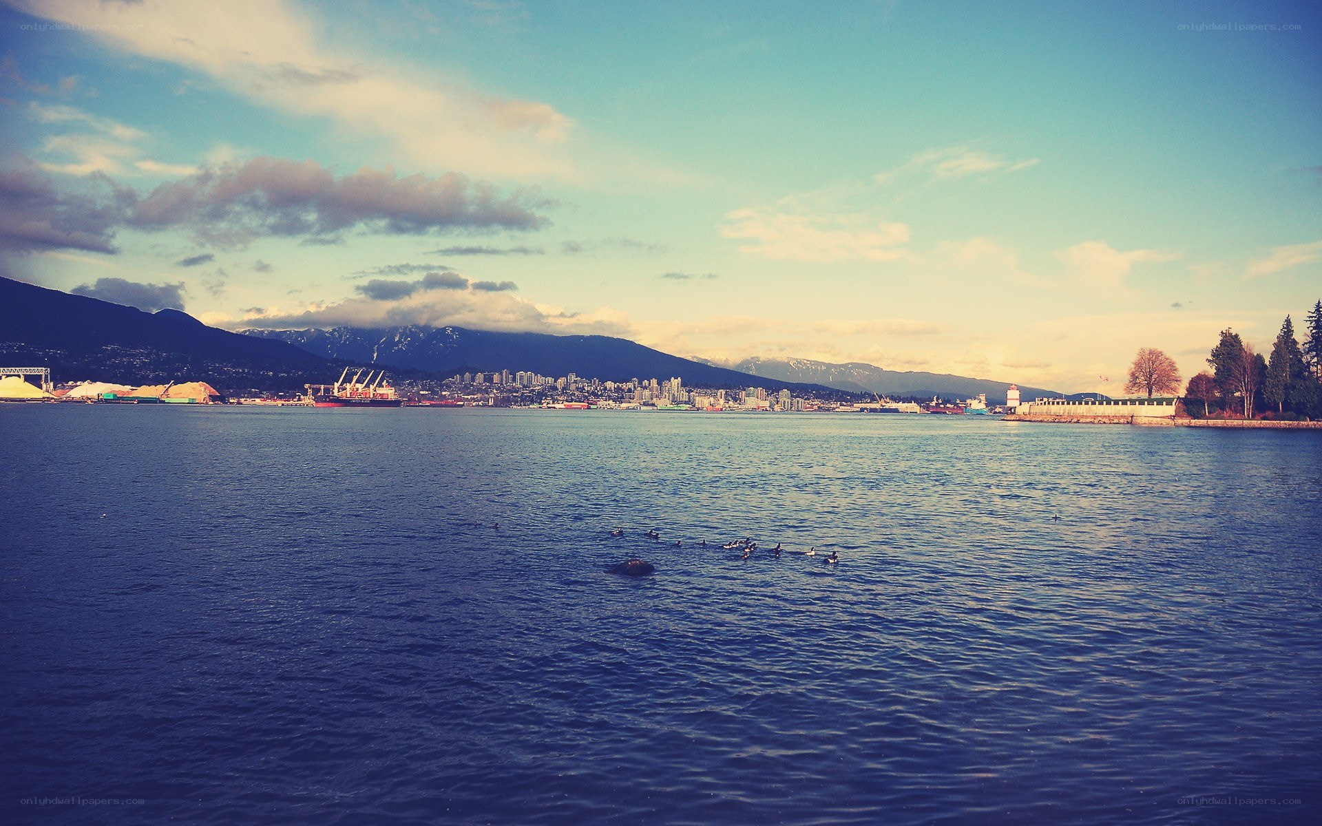 Vancouver skyline with mountains
