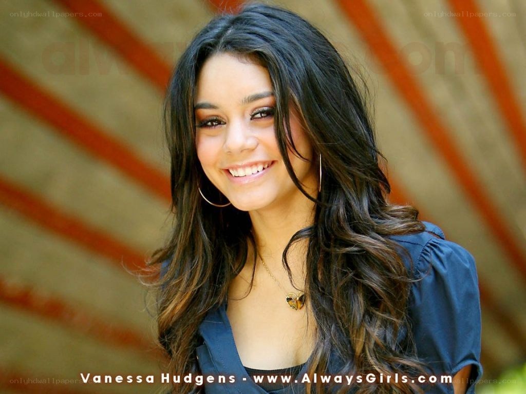 Vanessa Hudgens smiling