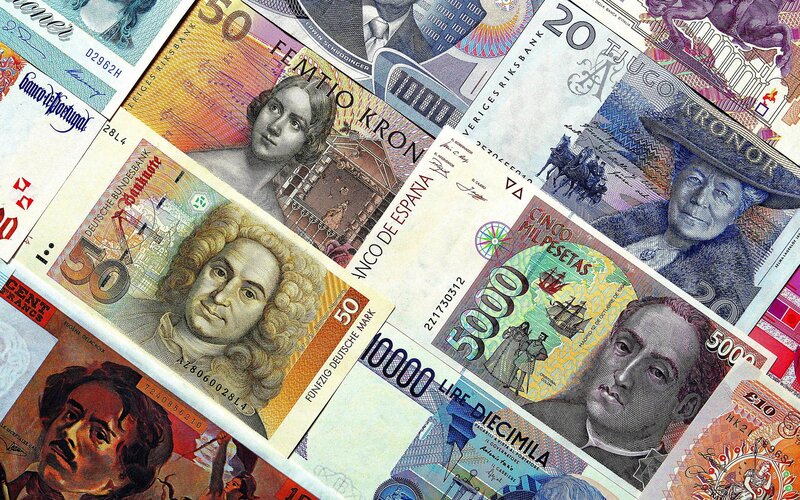 Various Banknotes — Blue