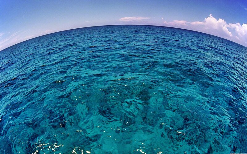 vast ocean horizon view