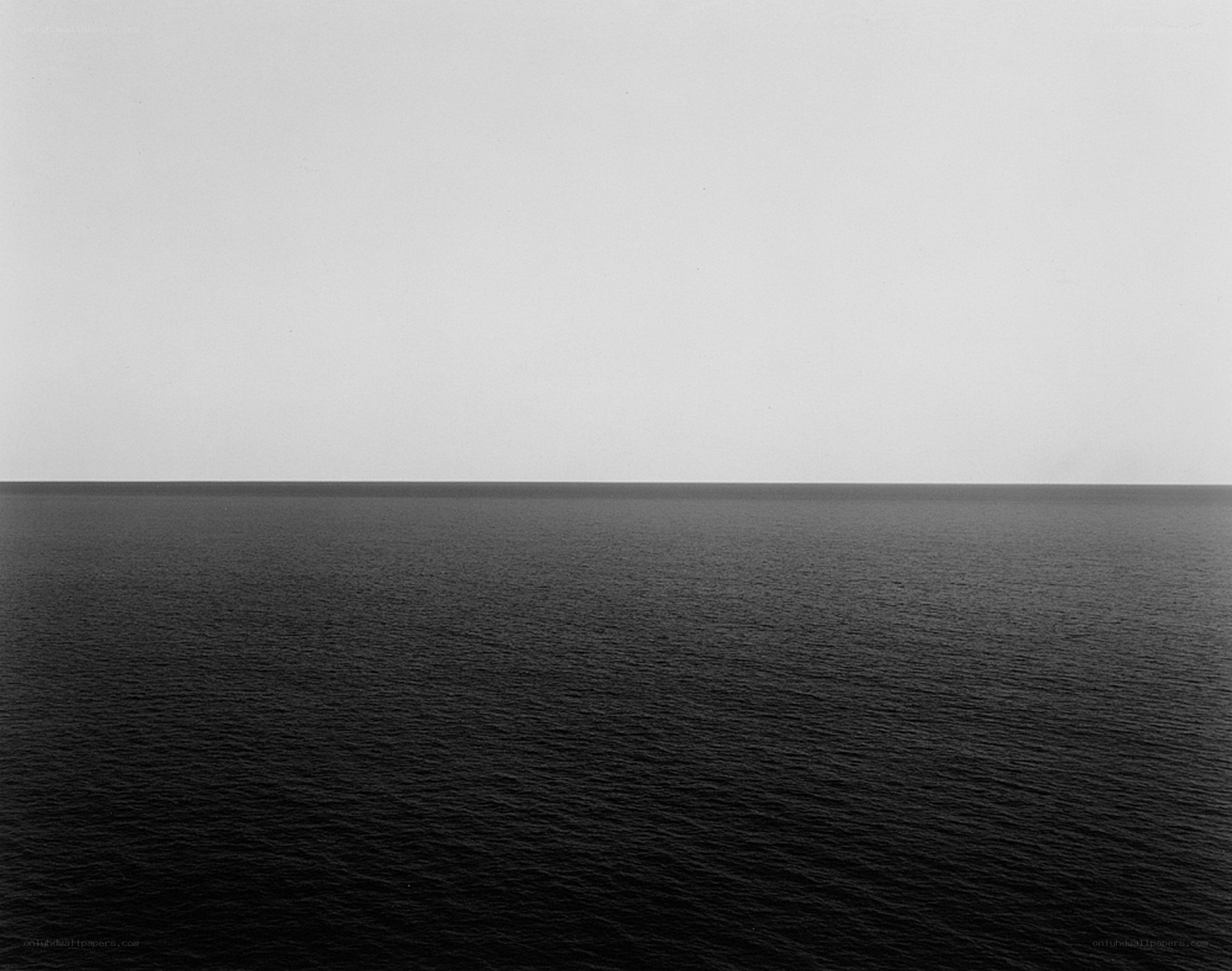 Vast ocean horizon