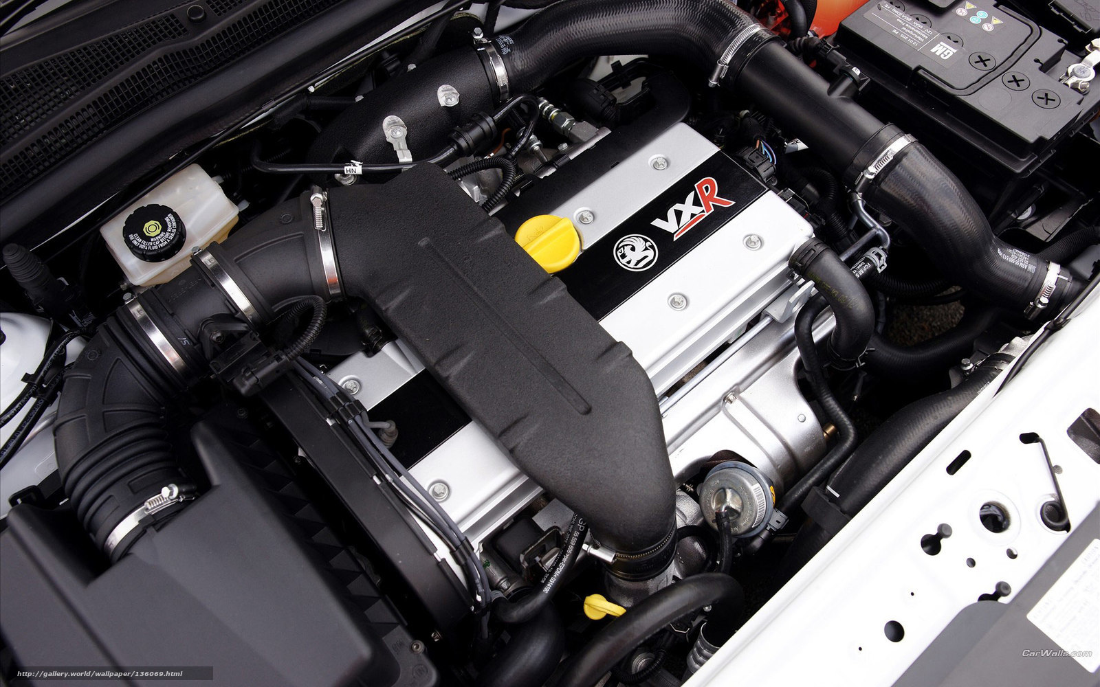 Vauxhall VXR engine bay