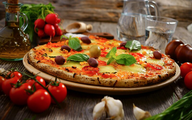 Vegetable Pizza on Wood — Red, Appetizing, Photograph