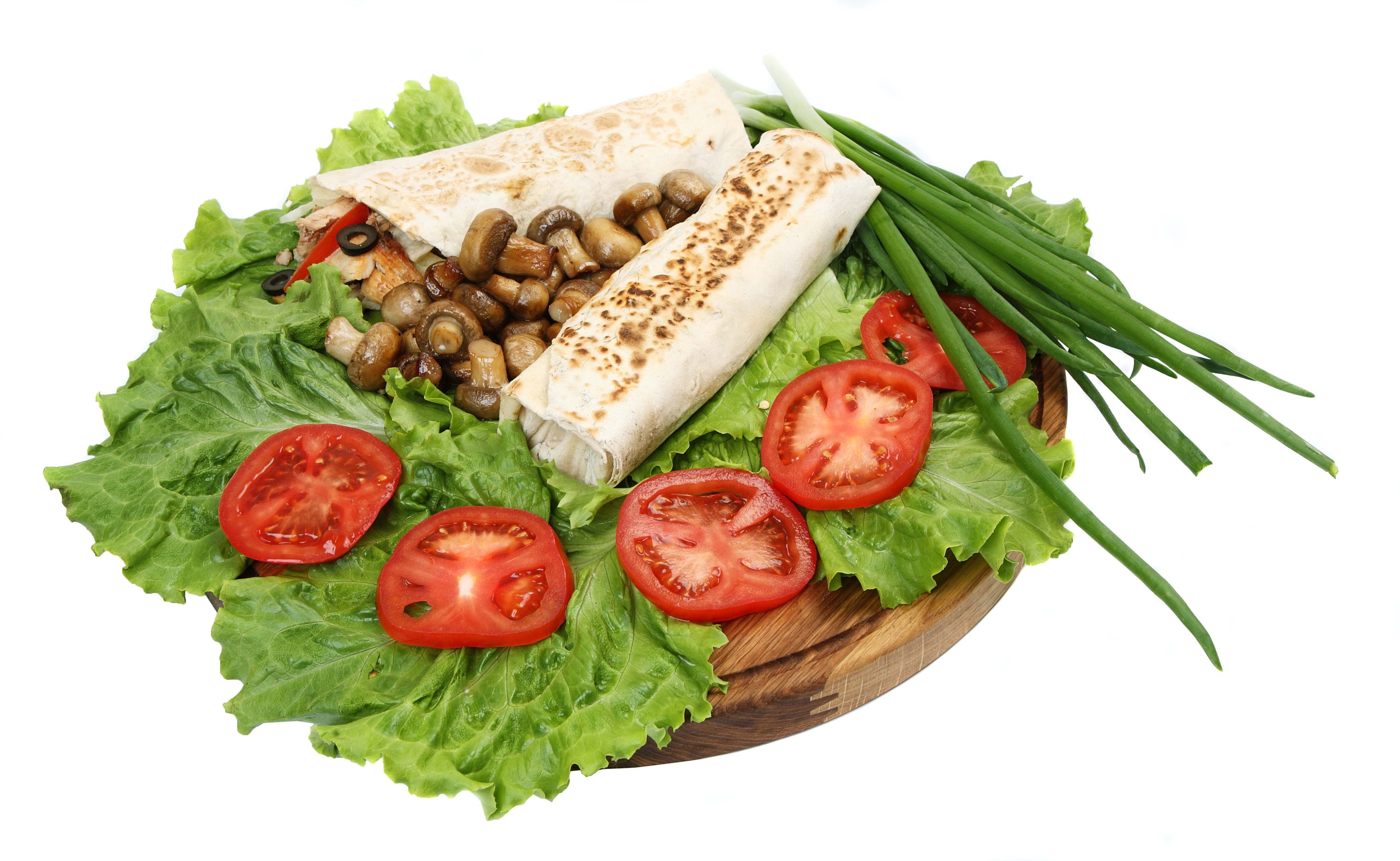 vegetable wraps with fresh salad