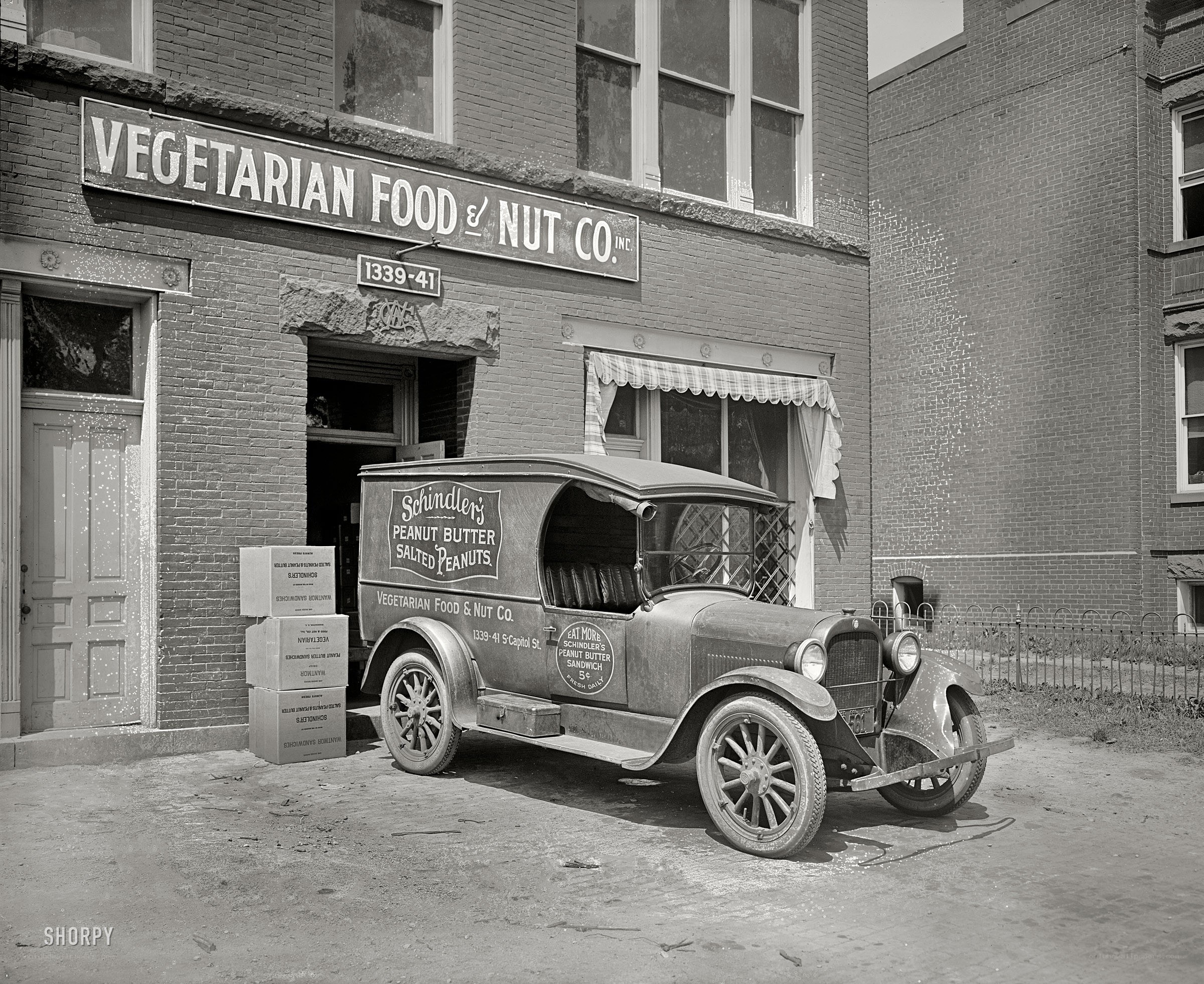 Vegetarian Food & Nut Co. storefront