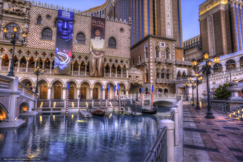 Venetian Las Vegas at dusk