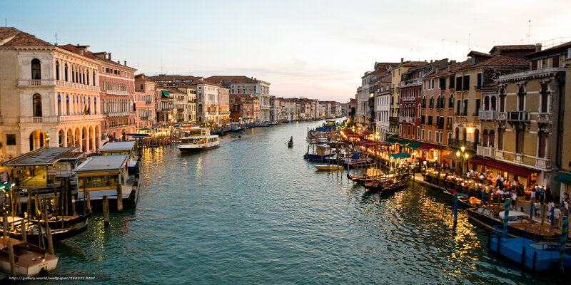 Venice canal at dusk