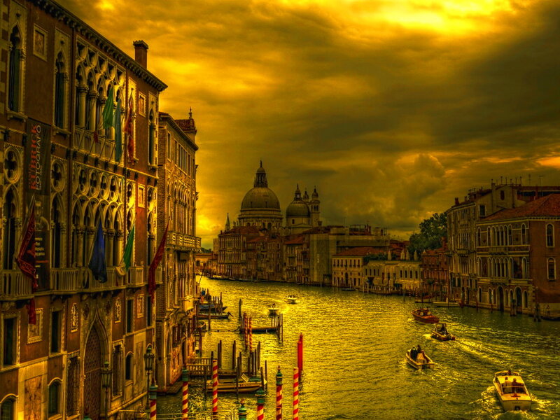 Venice Canal at Sunset — Yellow