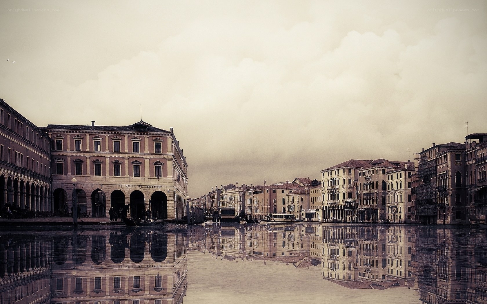 Venice canal scene