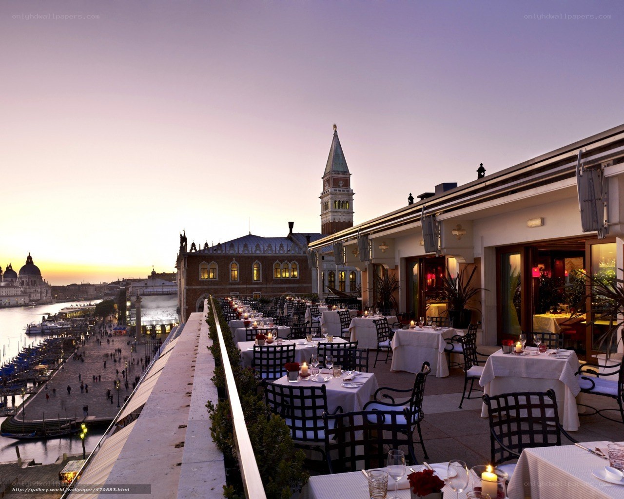 Venice rooftop dining at sunset